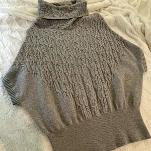 Guido Lombardi, cropped Sweater, gray. EUC